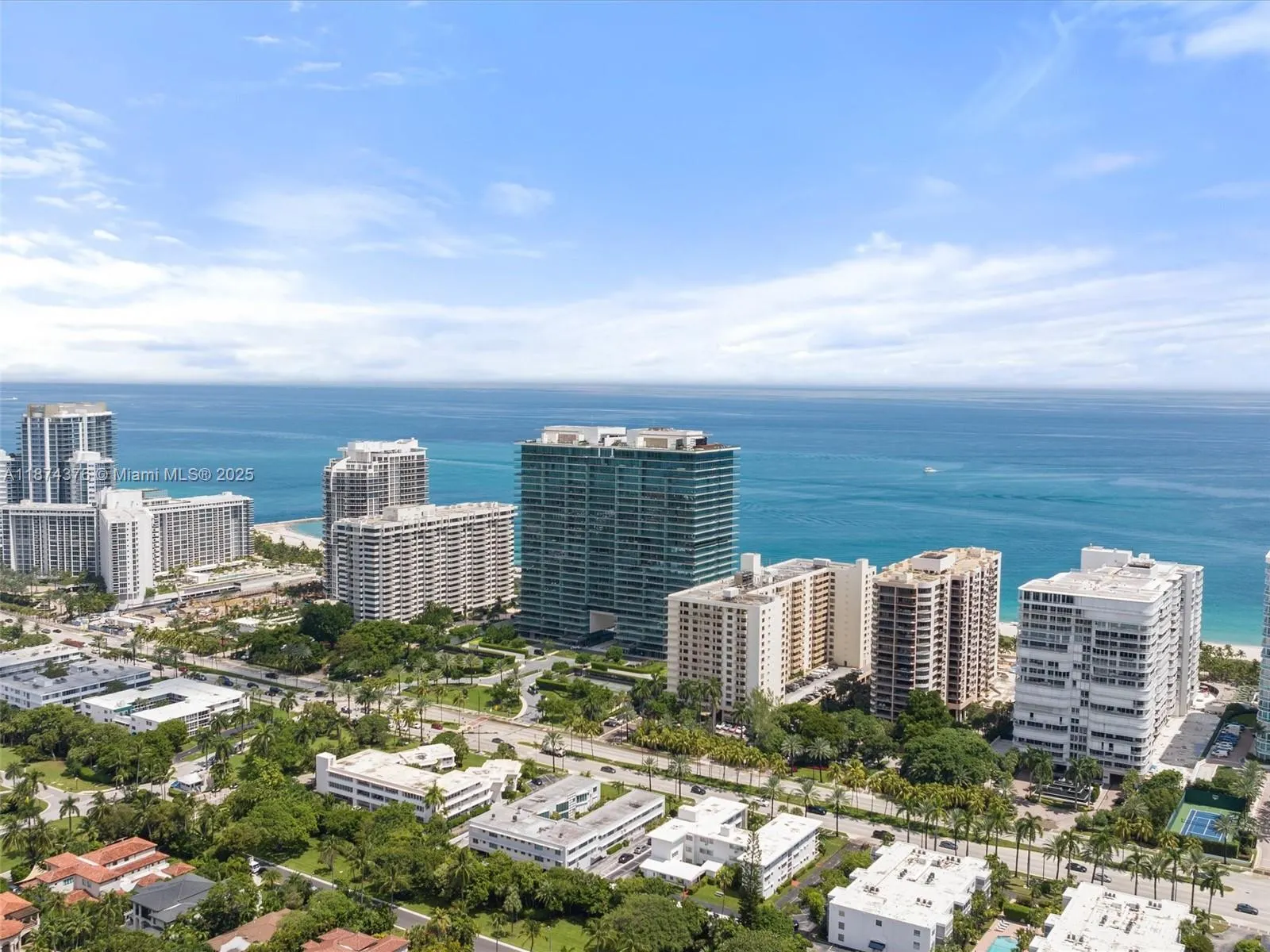 10203 Collins Ave, #1105