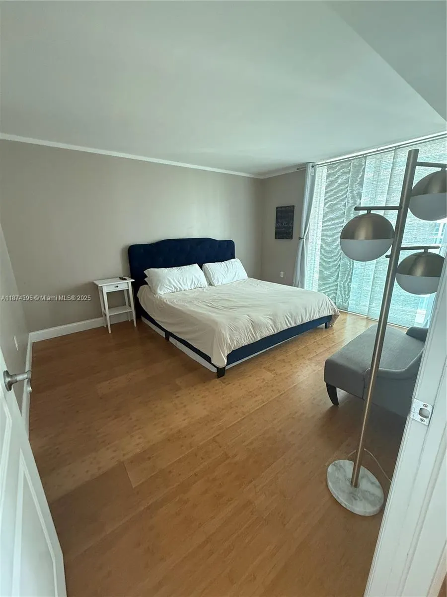 2101 Brickell Ave, #508