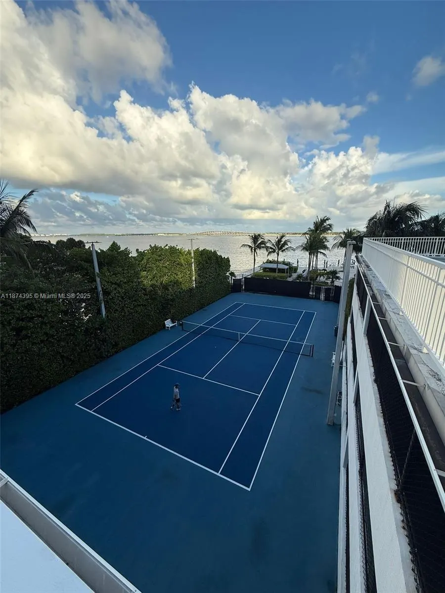 2101 Brickell Ave, #508