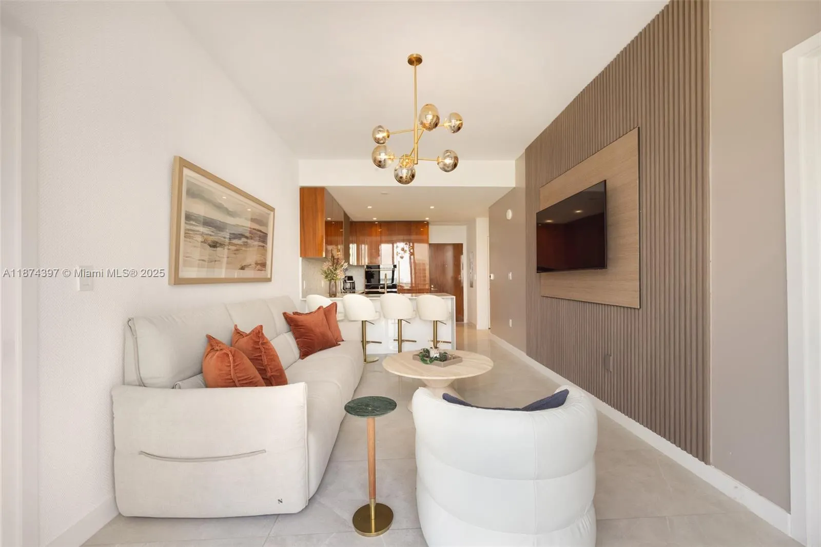 2678 Tigertail Ave, #1805