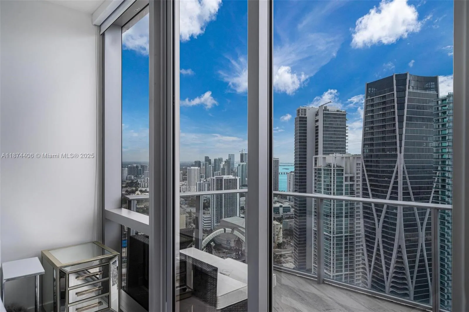 851 NE 1st Ave, #4603