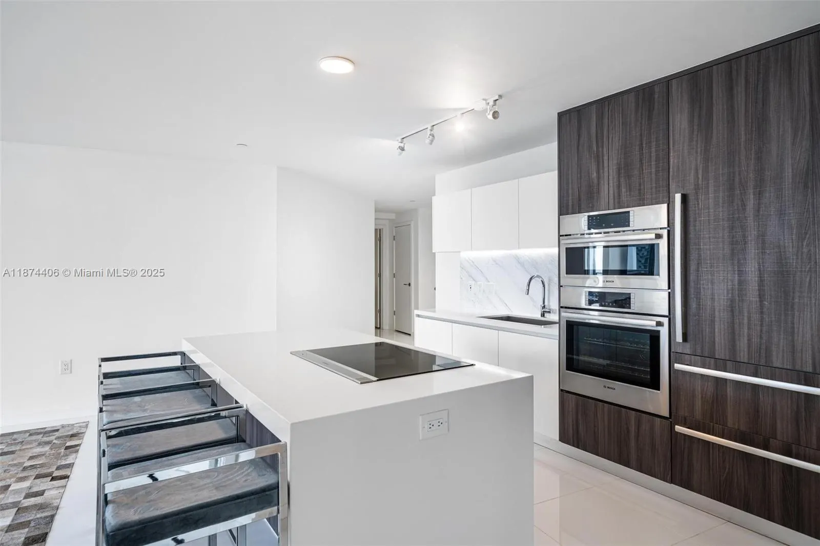 851 NE 1st Ave, #4603