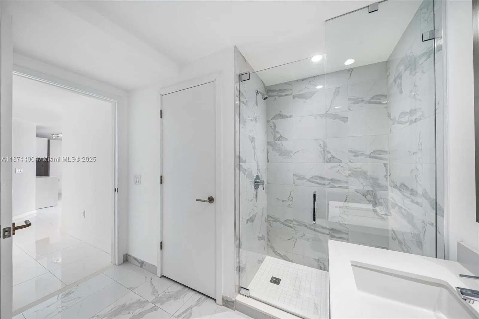 851 NE 1st Ave, #4603