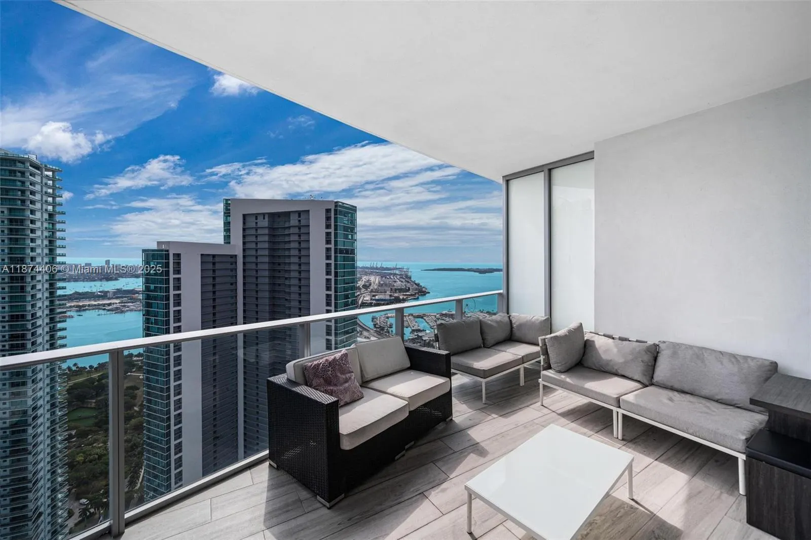 851 NE 1st Ave, #4603