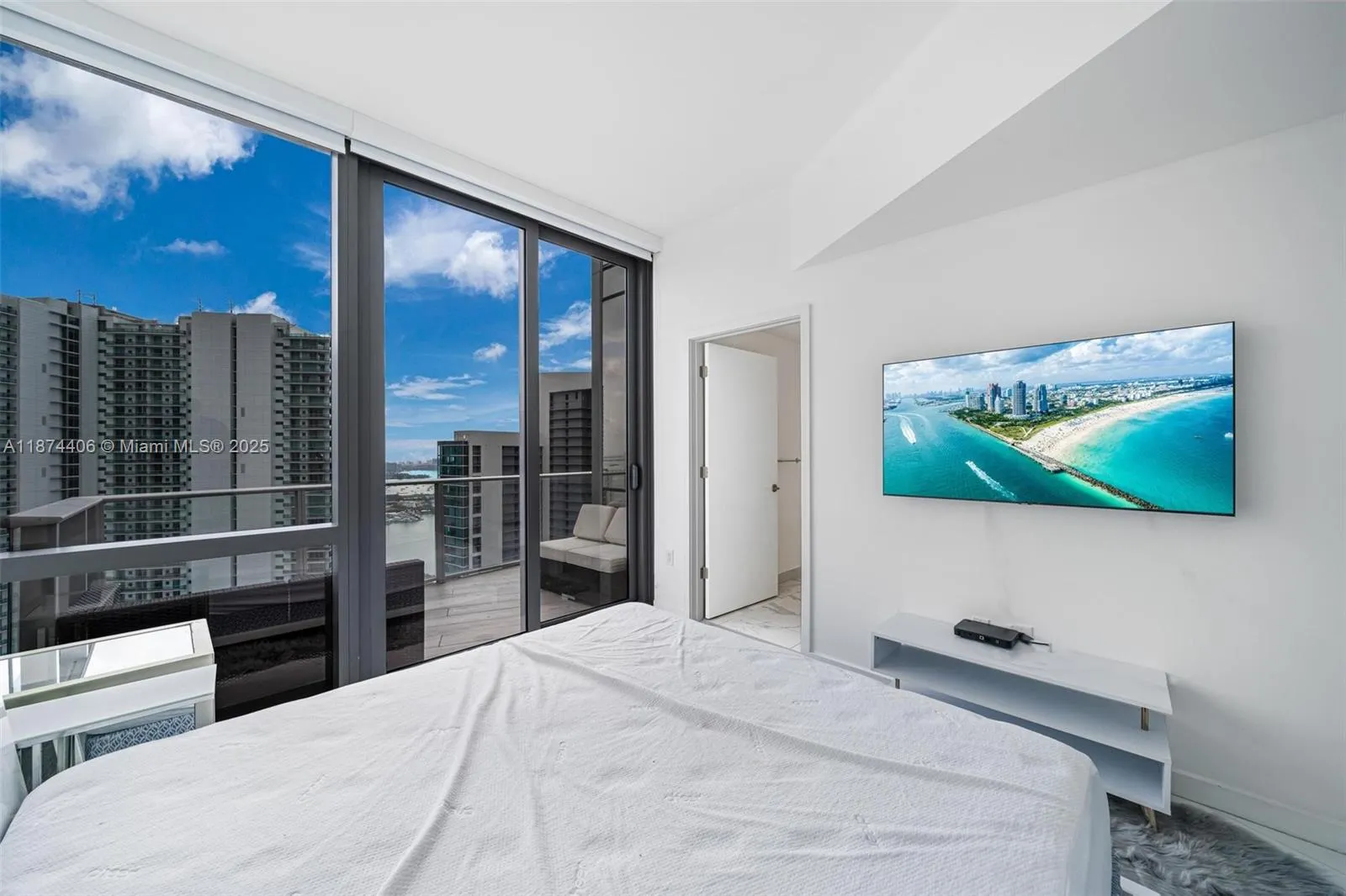 851 NE 1st Ave, #4603