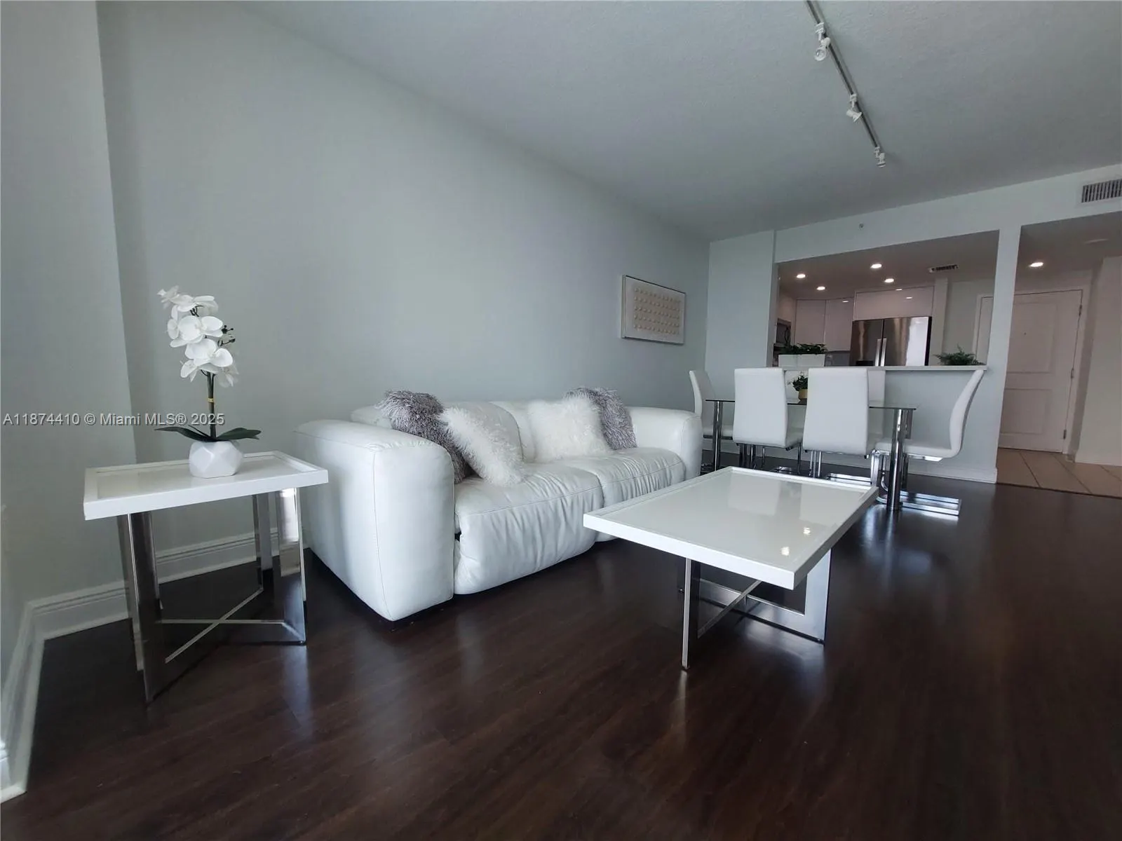 1250 S Miami Ave, #2011