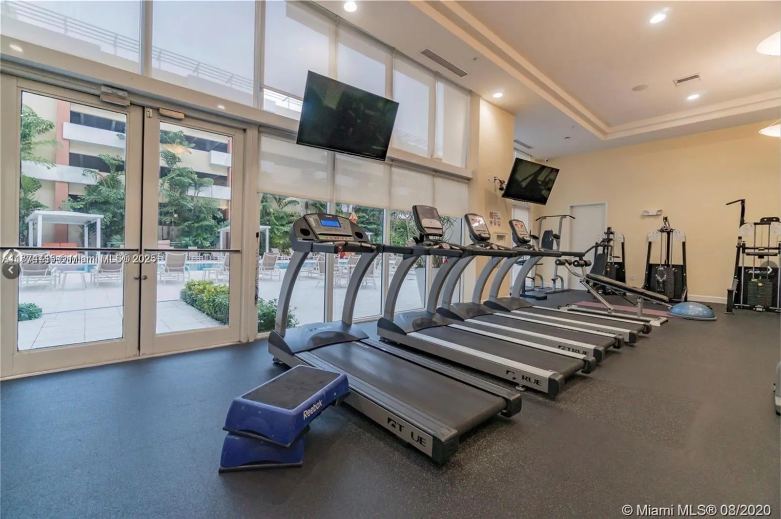 18800 NE 29th Ave, #328