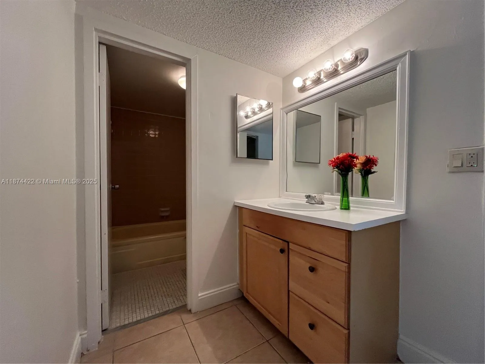 4354 NW 9th Ave, #13-3C