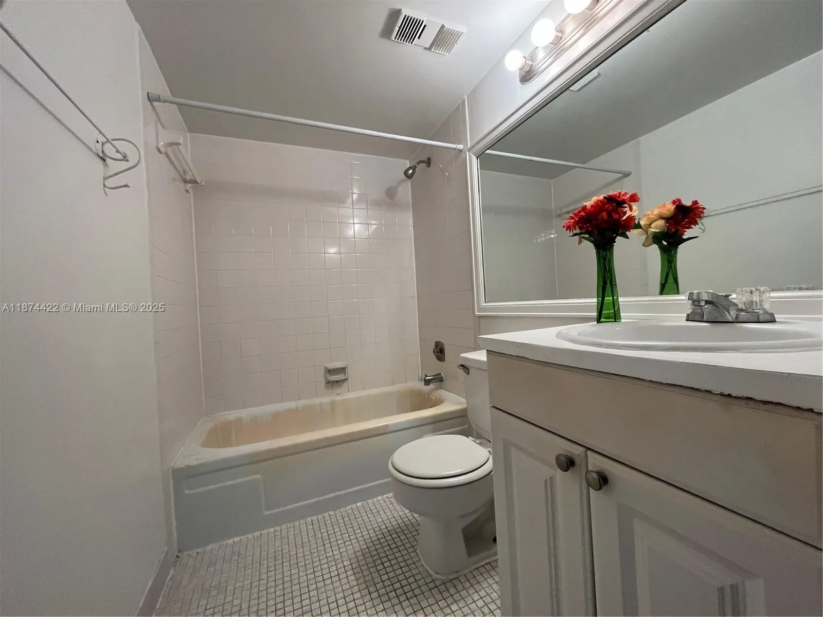 4354 NW 9th Ave, #13-3C
