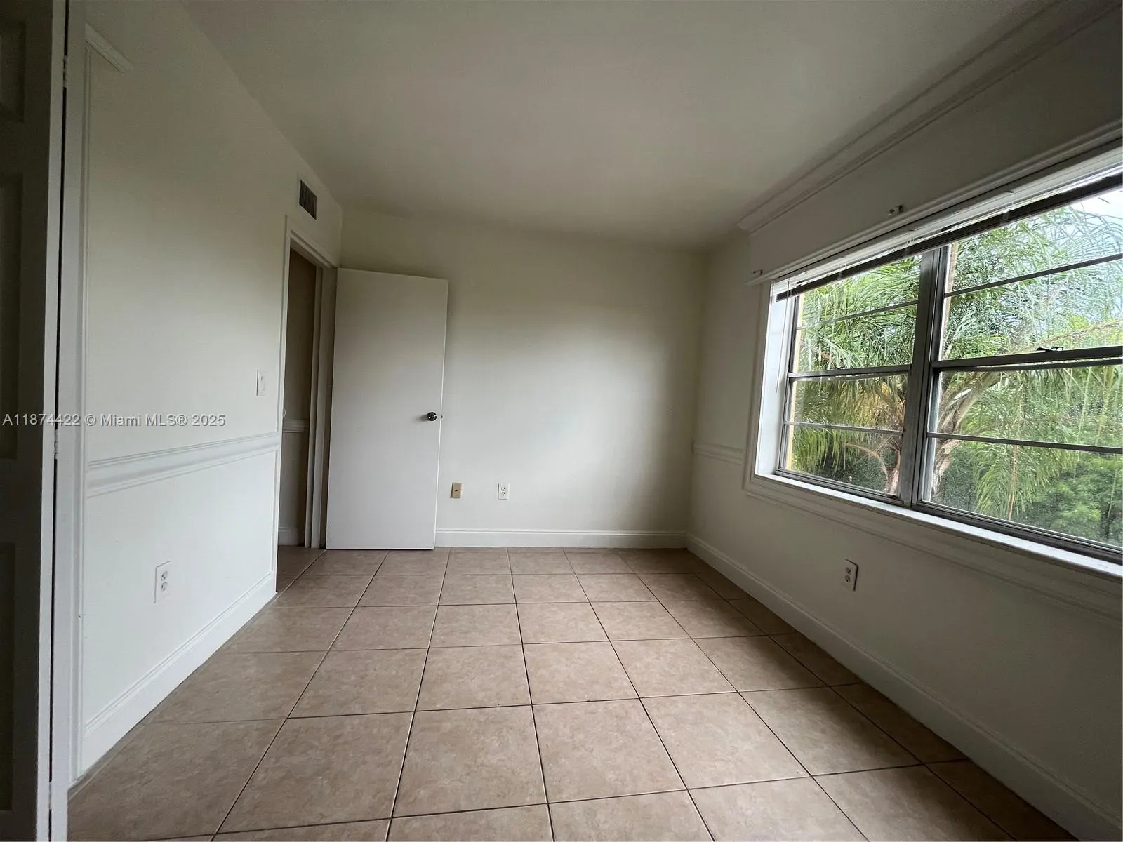 4354 NW 9th Ave, #13-3C