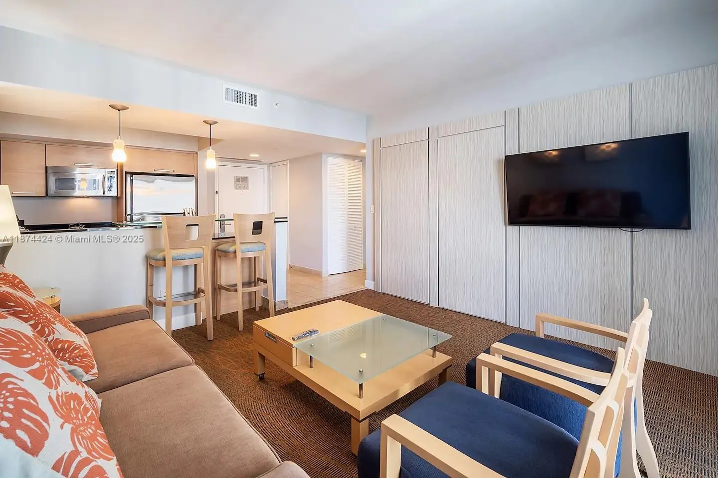 18683 Collins Ave, #1609