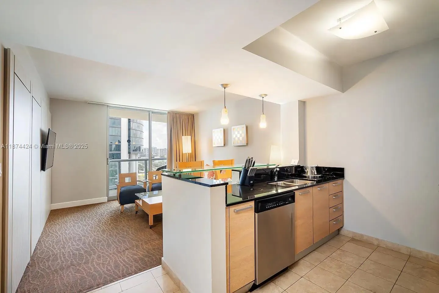 18683 Collins Ave, #1609