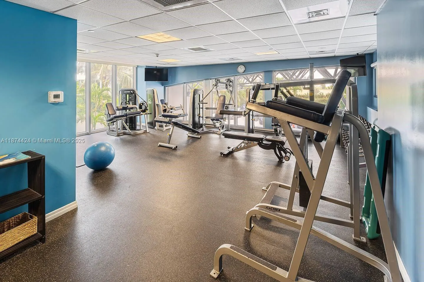 18683 Collins Ave, #1609