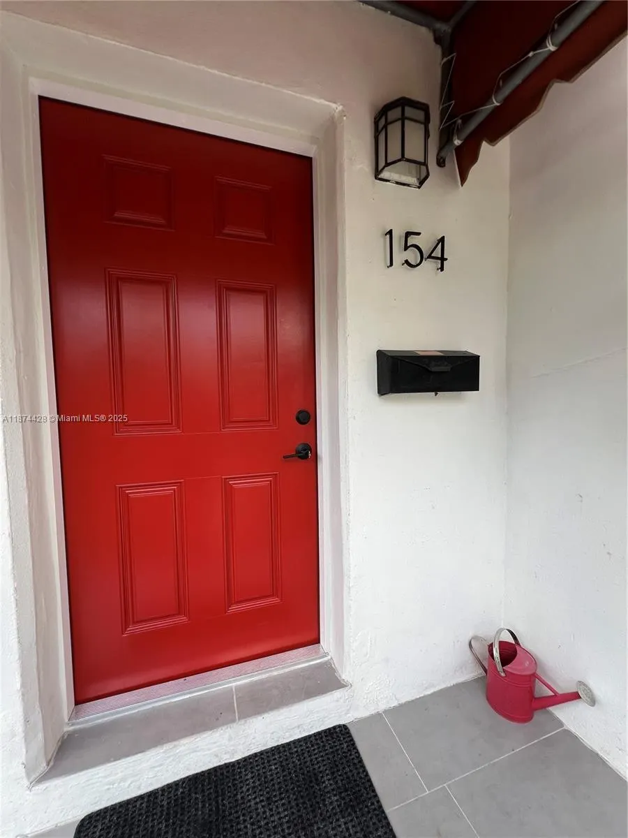 150 NE 59th St