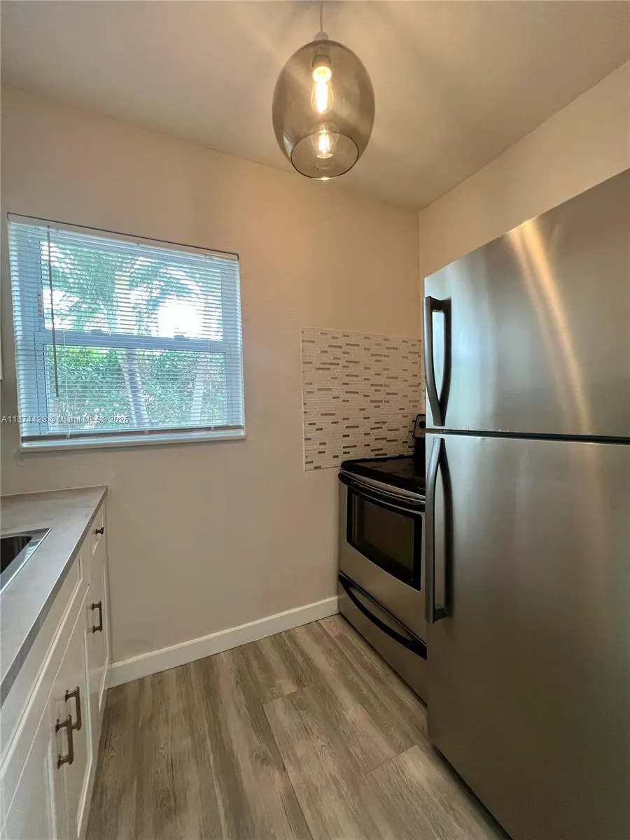 150 NE 59th St