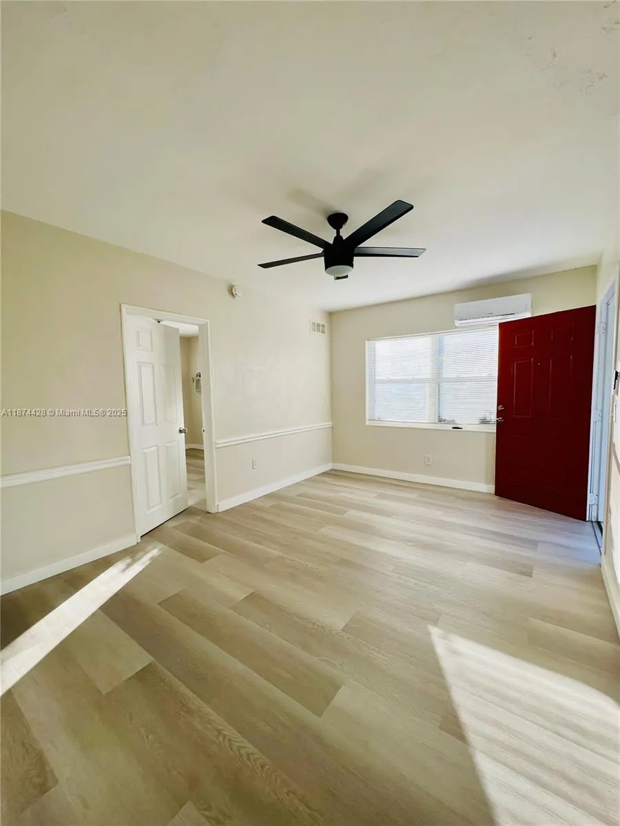 150 NE 59th St
