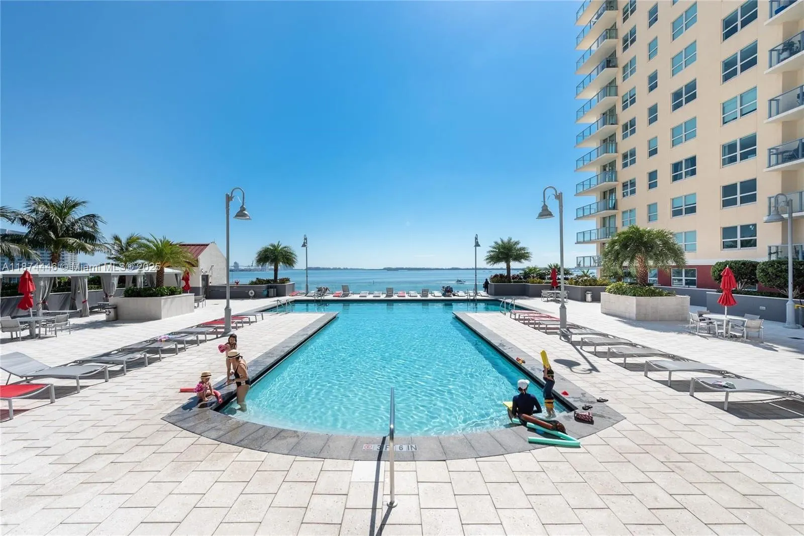 1155 Brickell Bay Dr, #609
