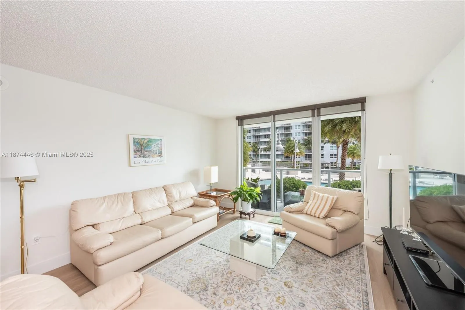 1155 Brickell Bay Dr, #609
