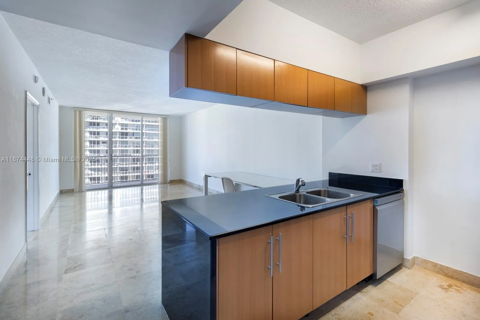 1750 N Bayshore Dr, #4109