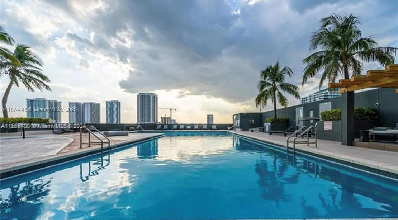 1750 N Bayshore Dr, #4109
