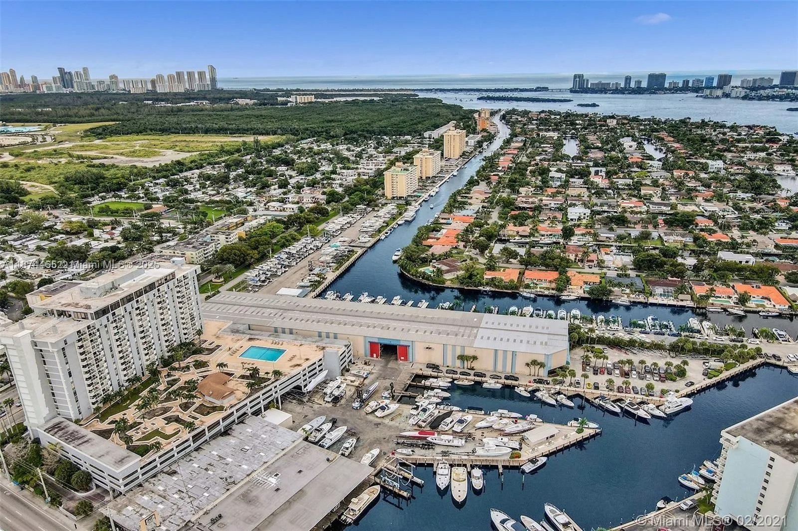 13499 Biscayne Blvd, #811