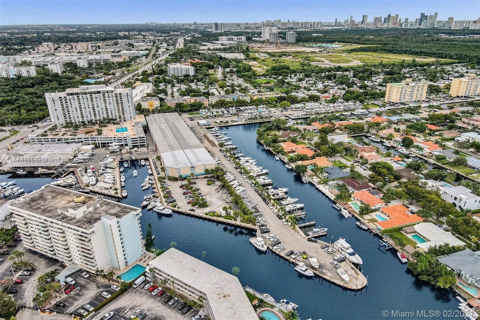 13499 Biscayne Blvd, #811
