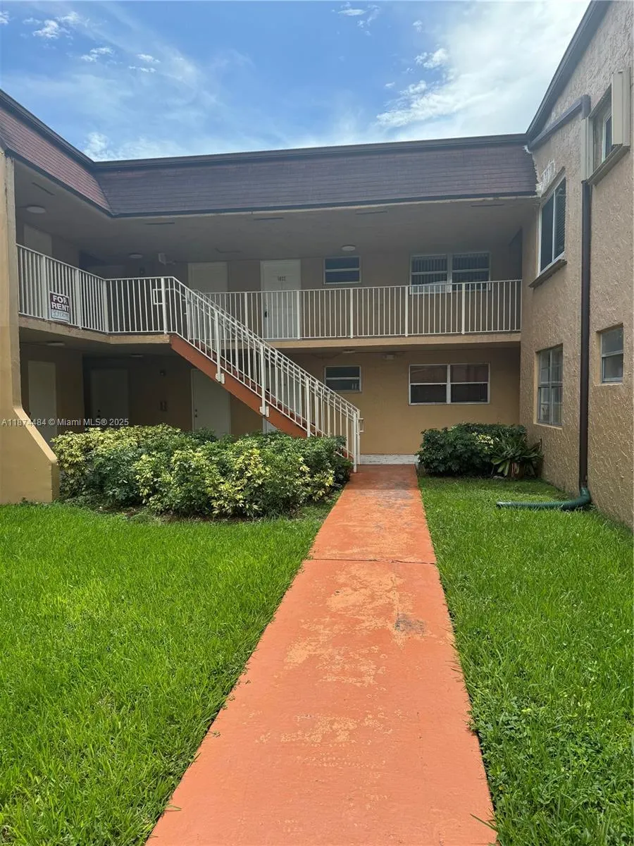 9974 SW 88th St, #1022
