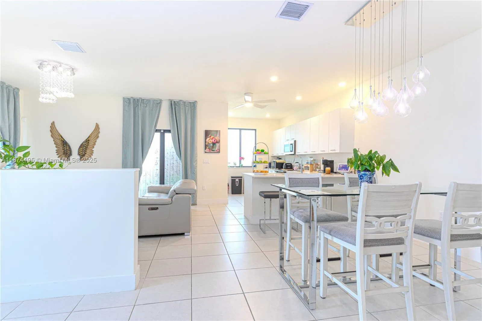 4260 NW 82nd Ave