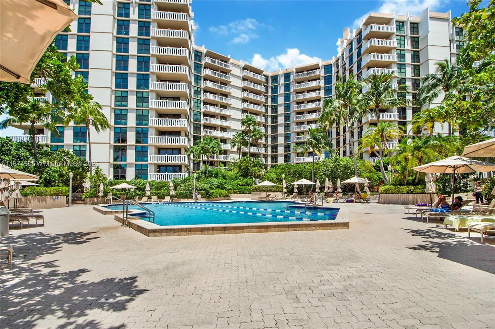 1111 Crandon Blvd, #B606