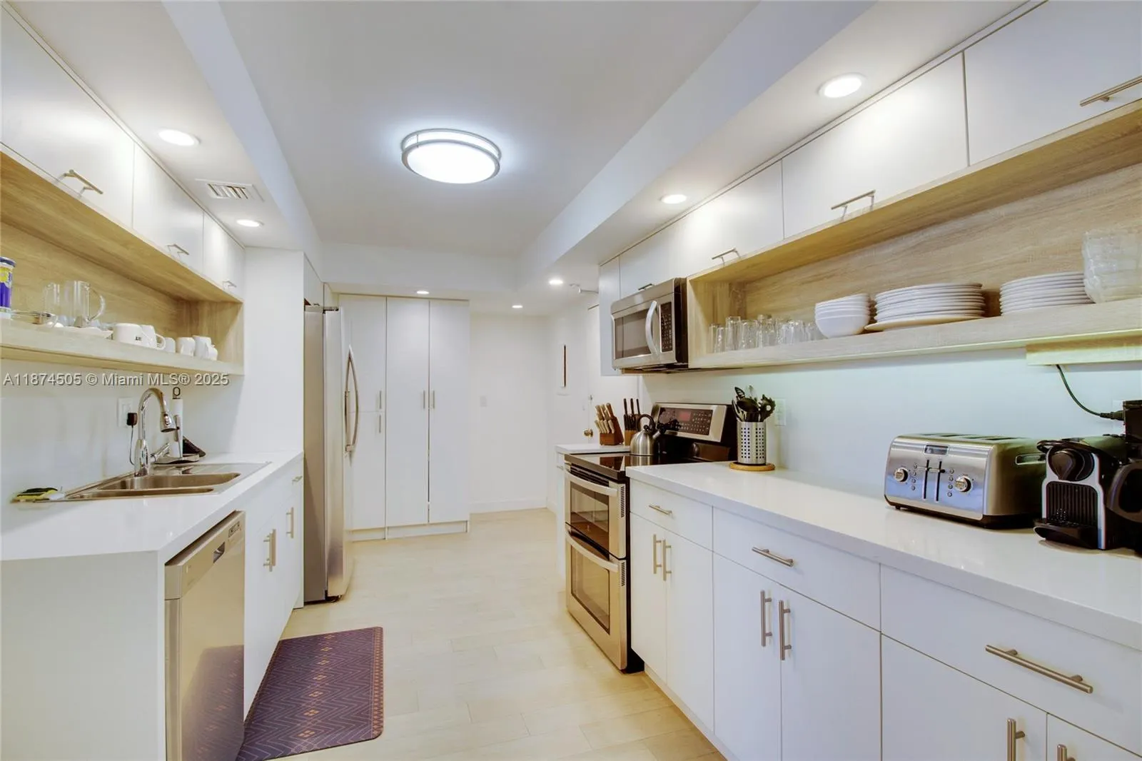 1111 Crandon Blvd, #B606