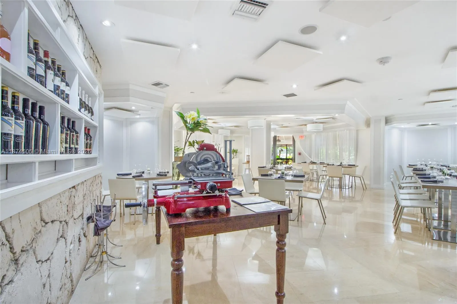 1111 Crandon Blvd, #B606