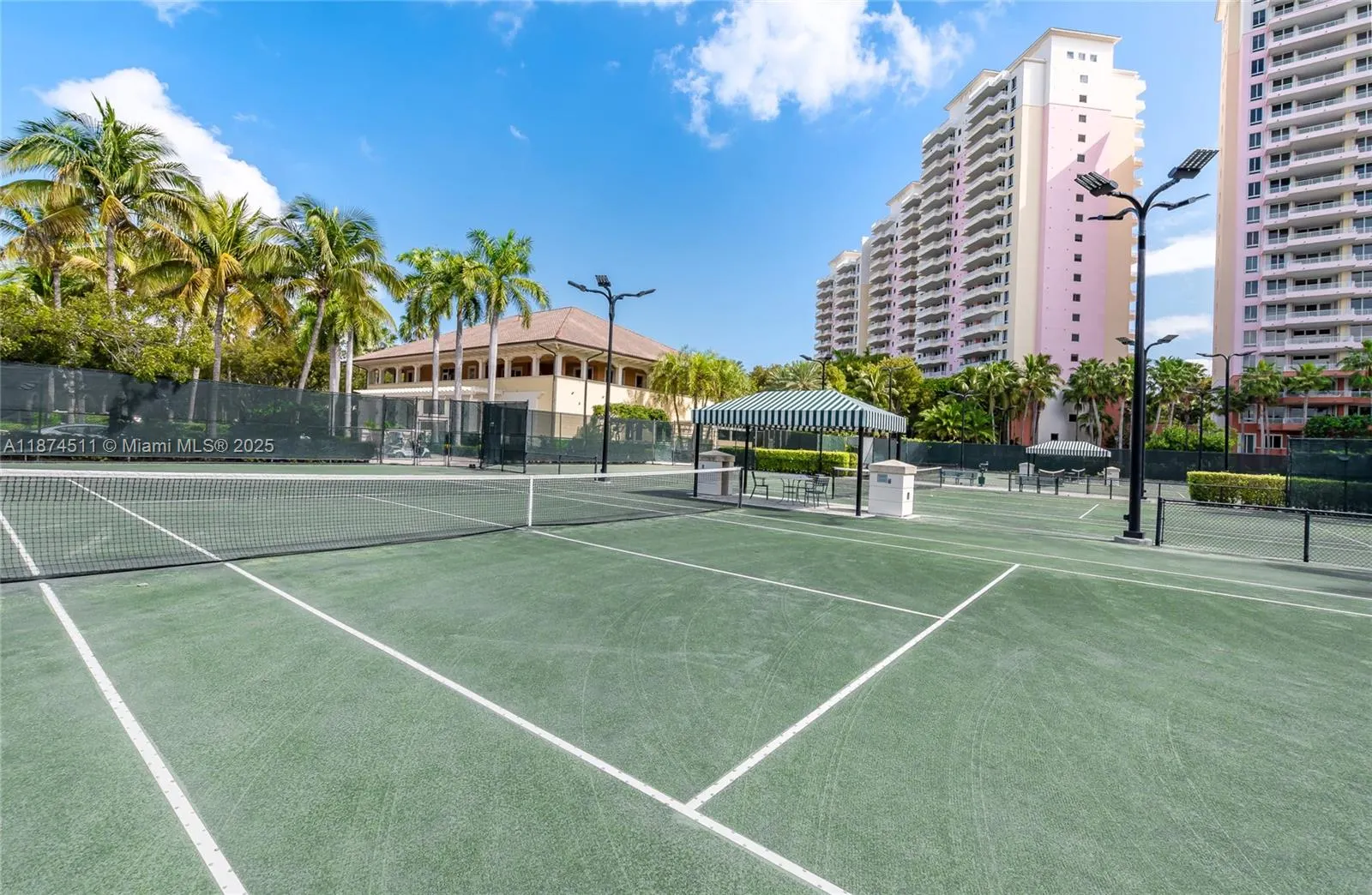 785 Crandon Blvd, #603