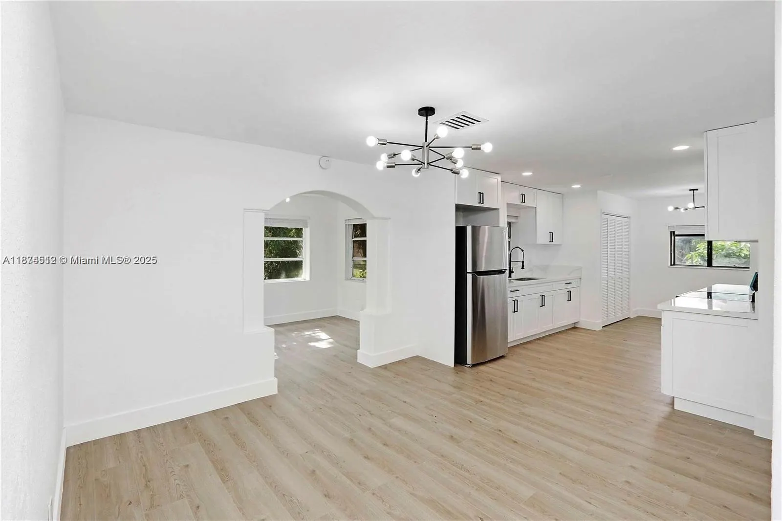 610 NW 38th Ct, #NW
