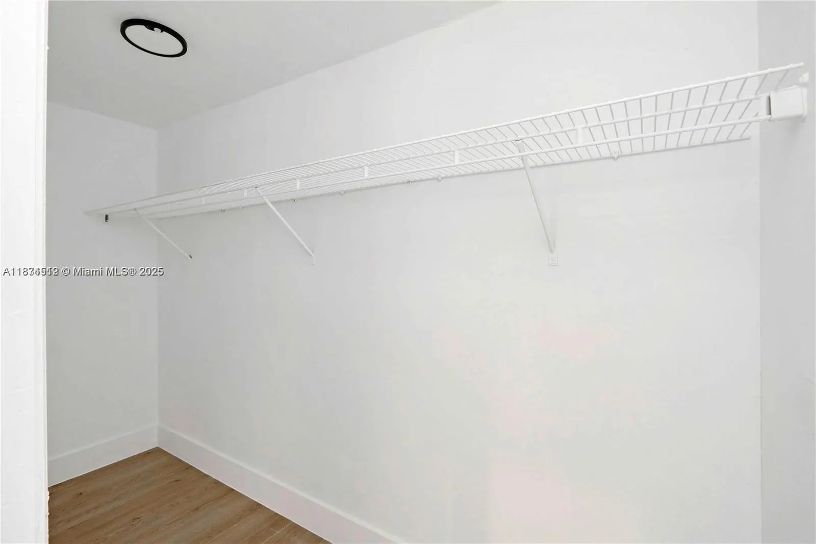610 NW 38th Ct, #NW