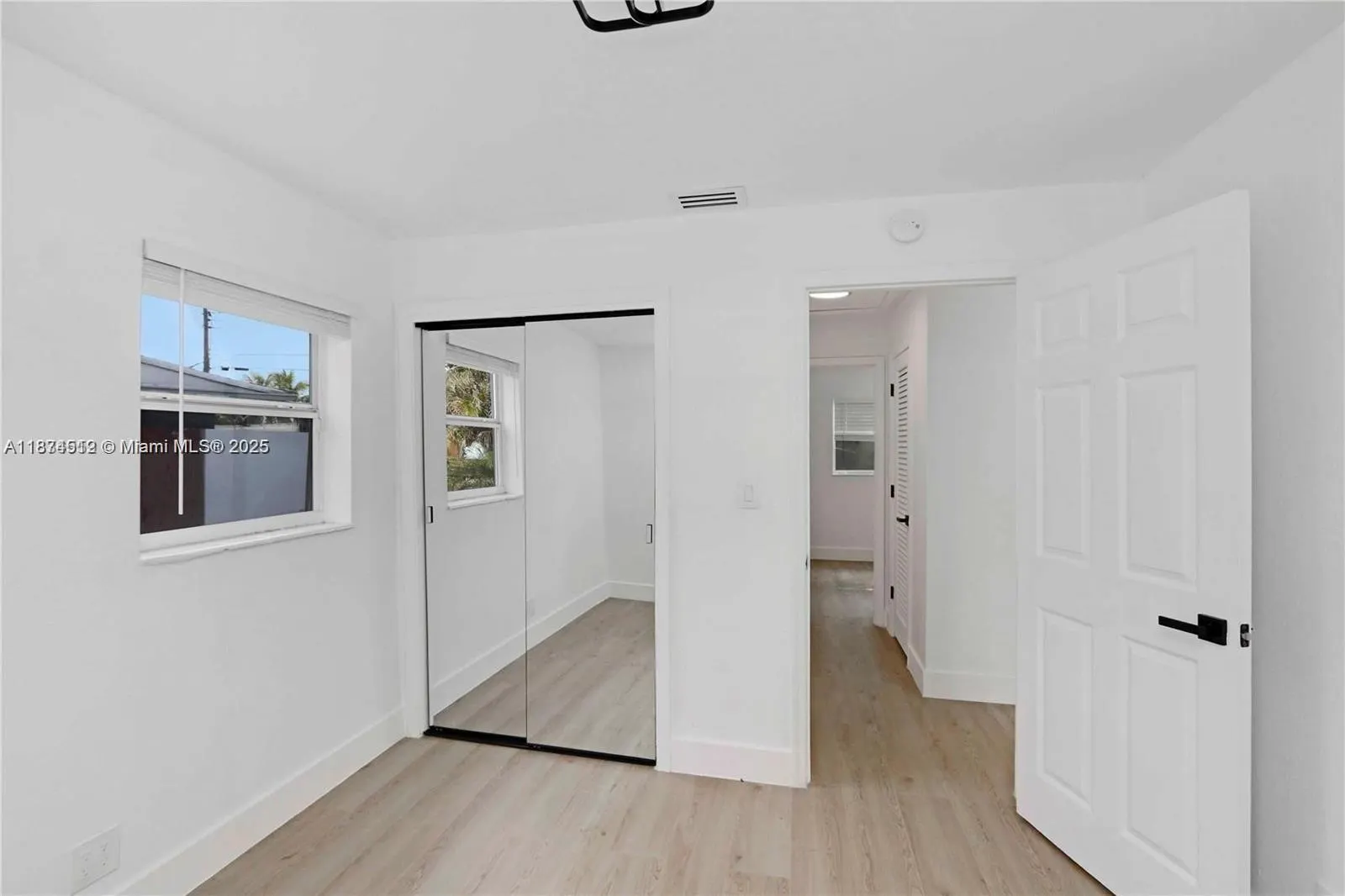 610 NW 38th Ct, #NW