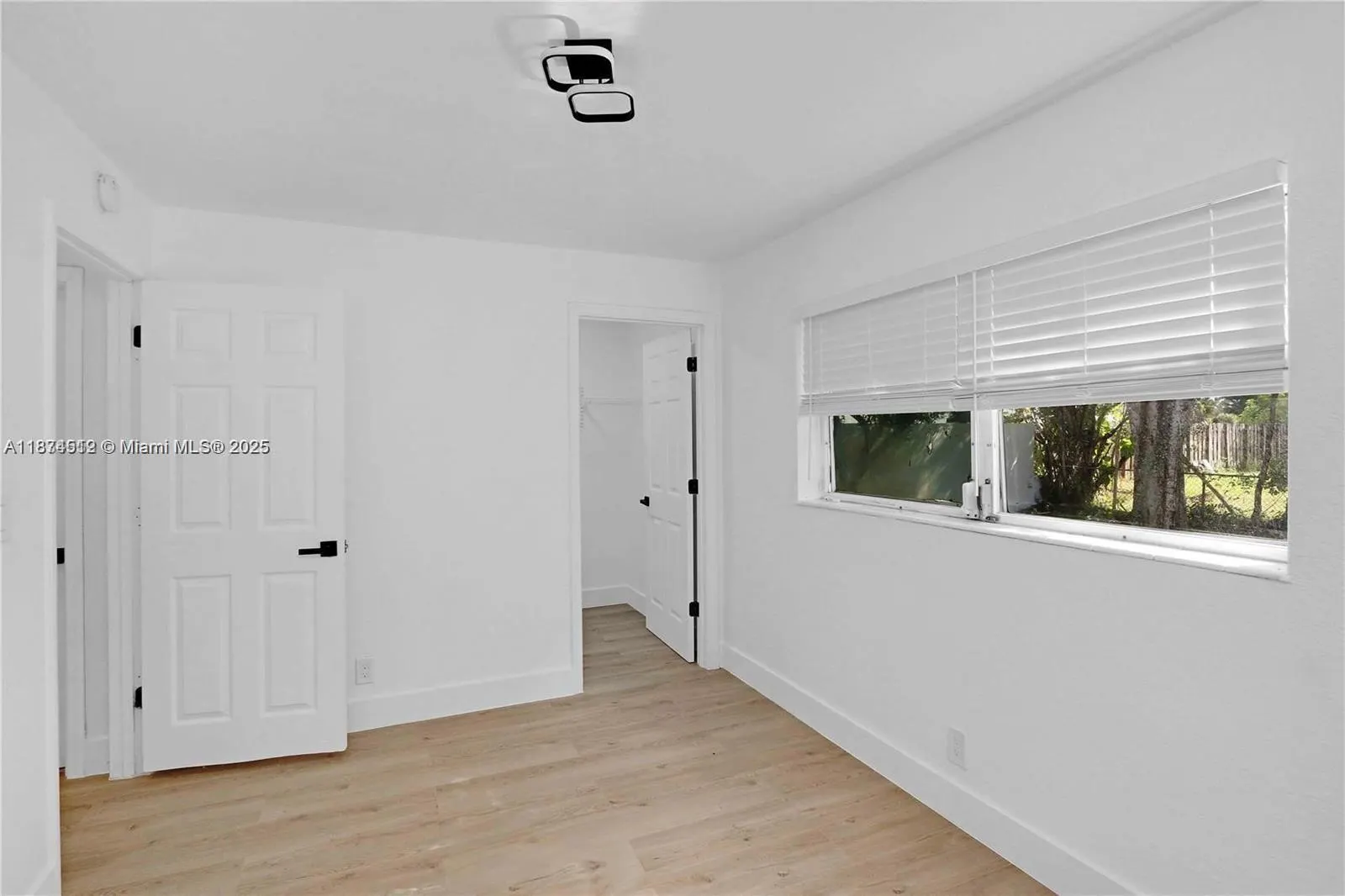 610 NW 38th Ct, #NW