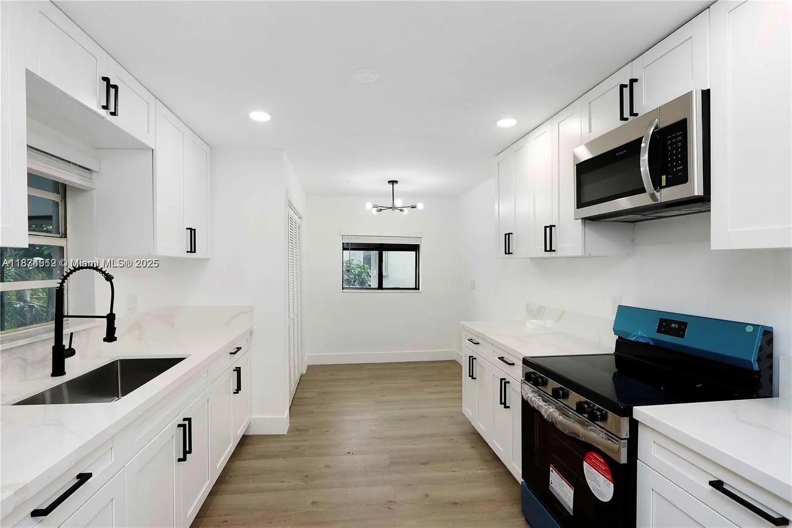 610 NW 38th Ct, #NW