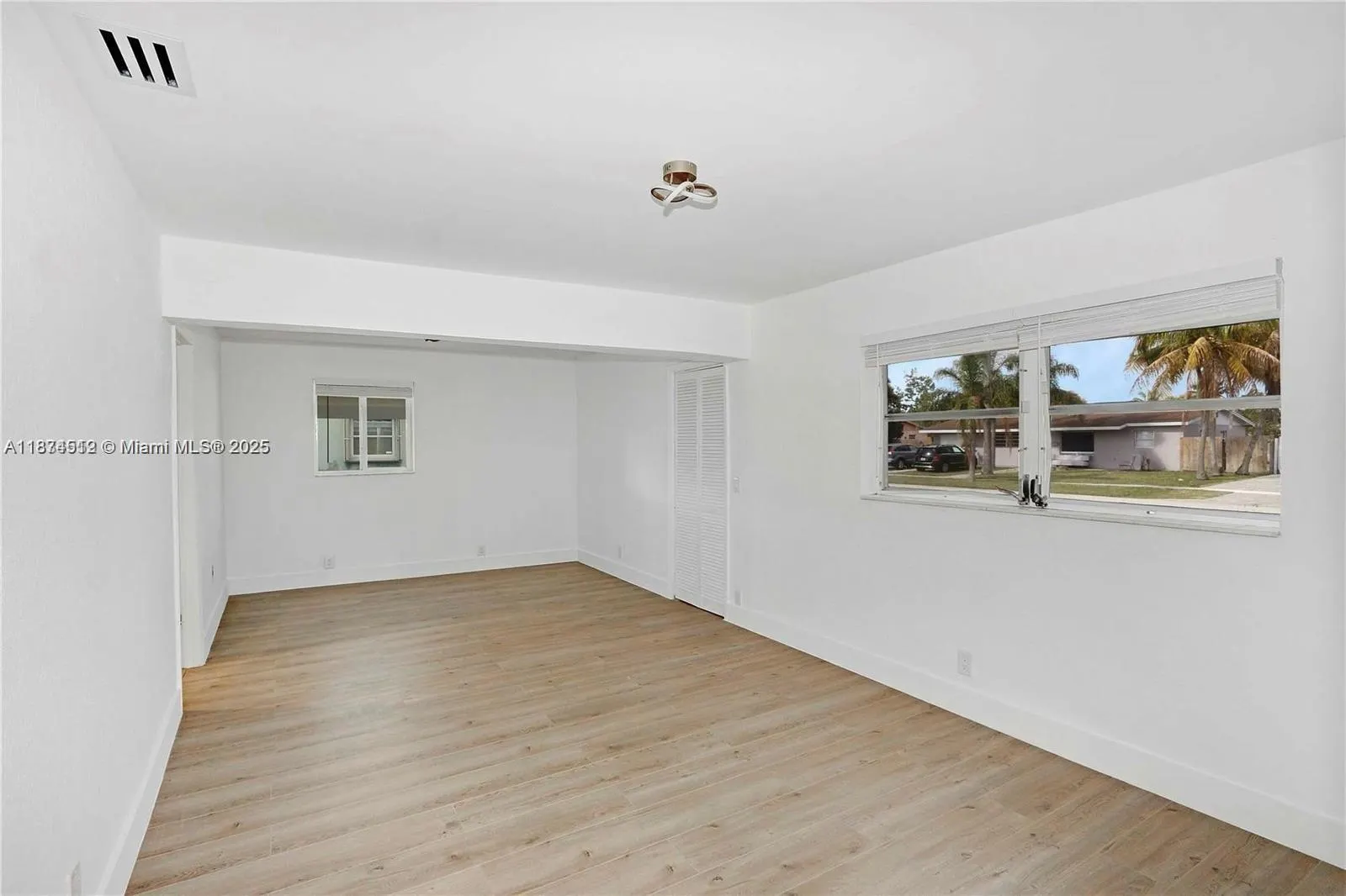 610 NW 38th Ct, #NW