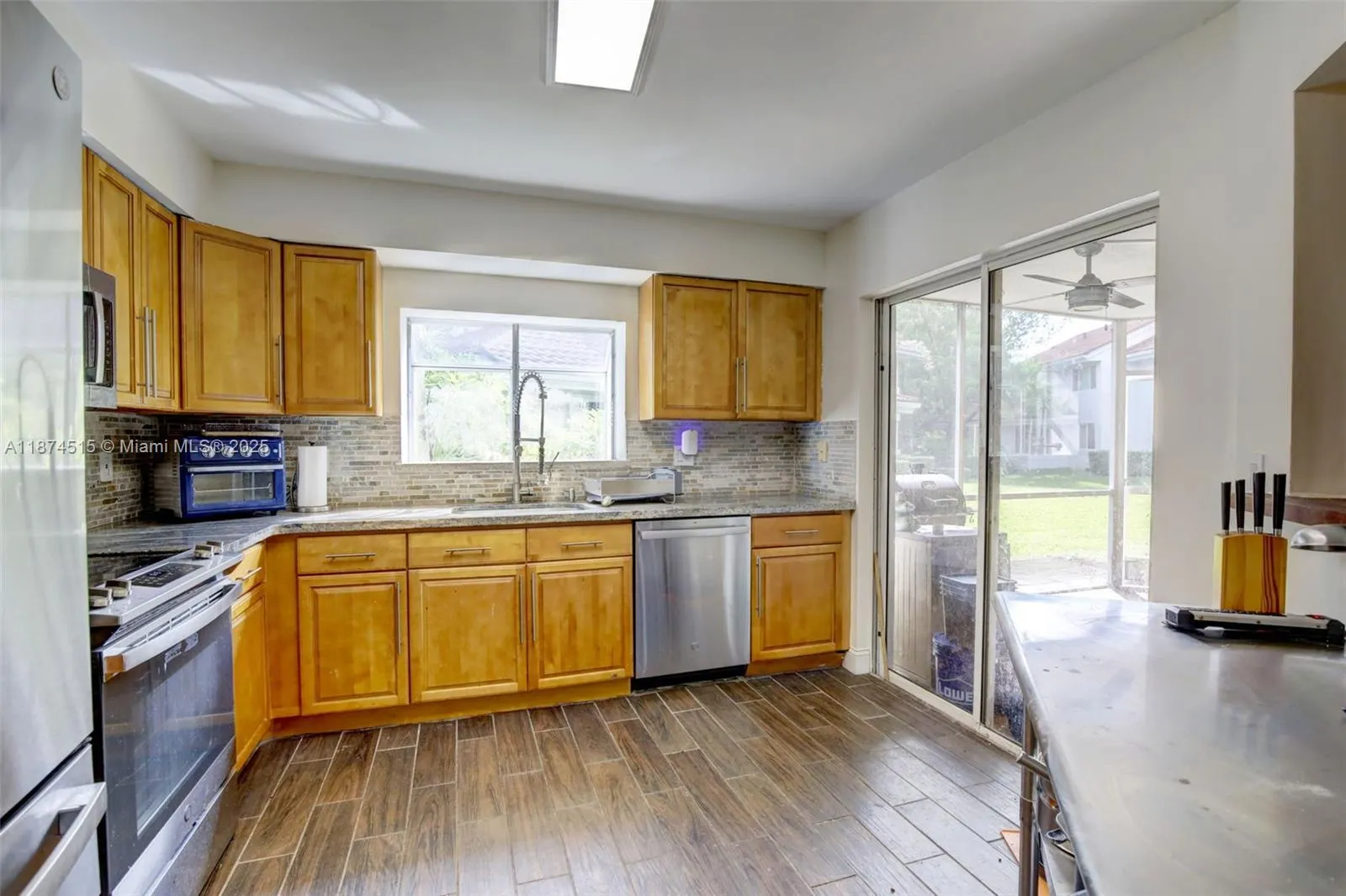 984 NW 93rd Ave, #18-B