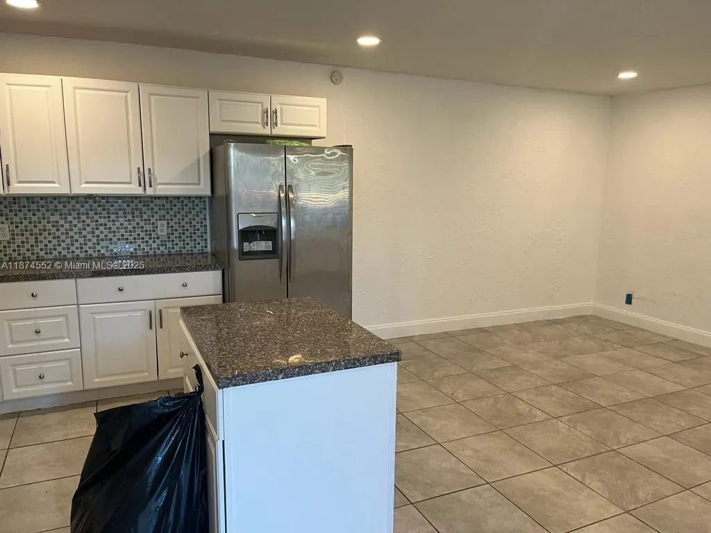 1625 NW 9th Ave