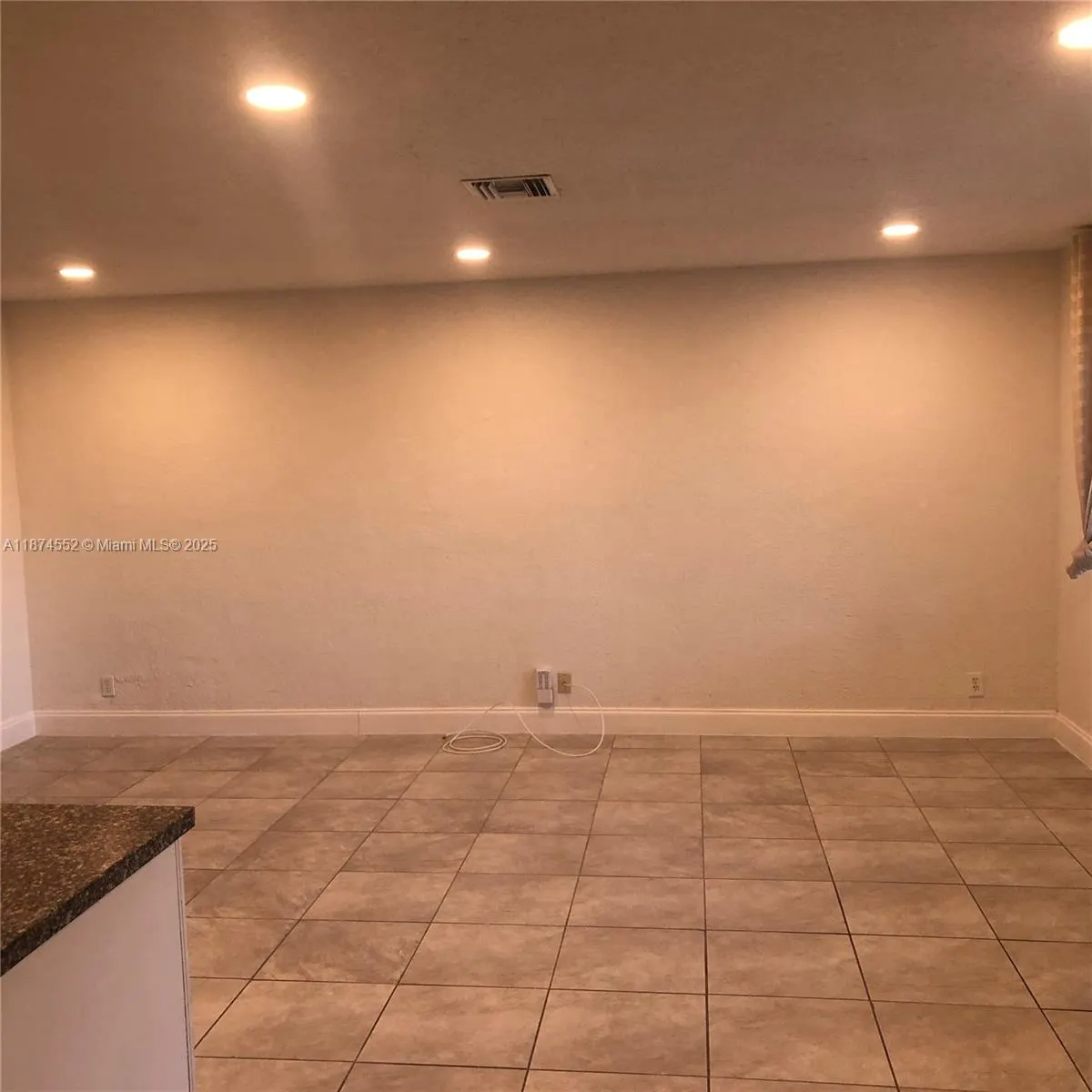 1625 NW 9th Ave