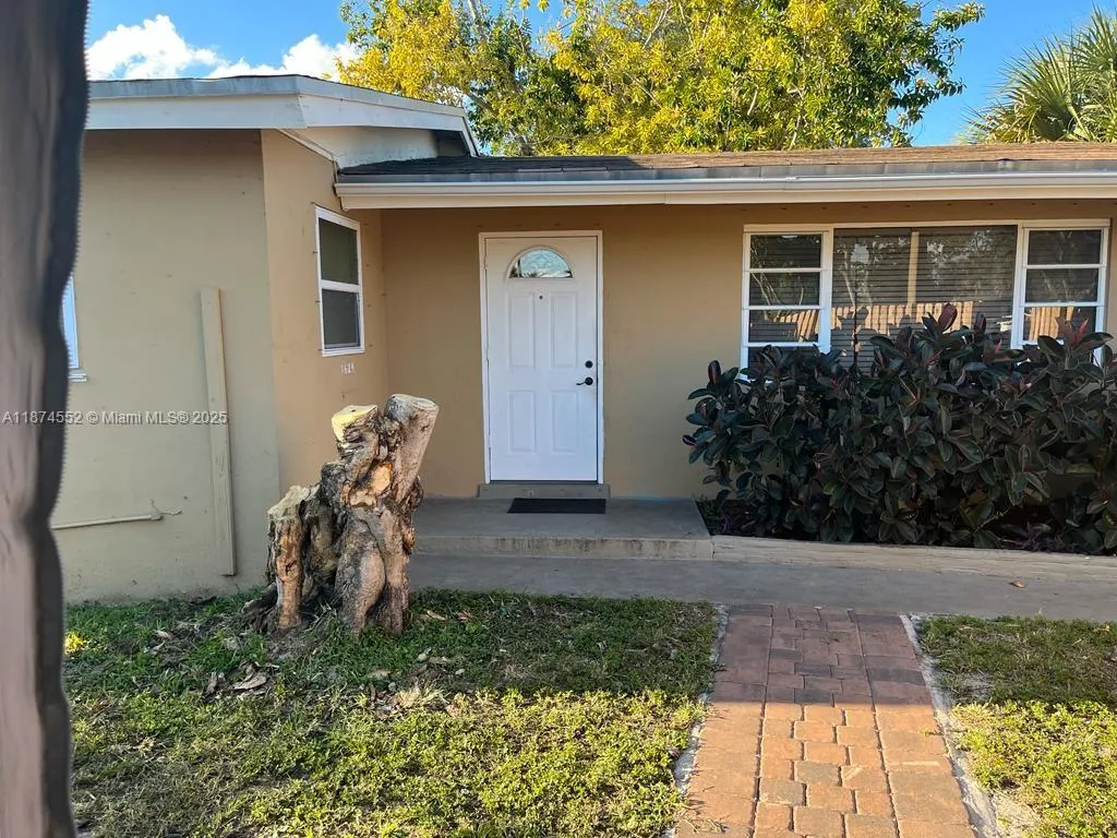 1625 NW 9th Ave