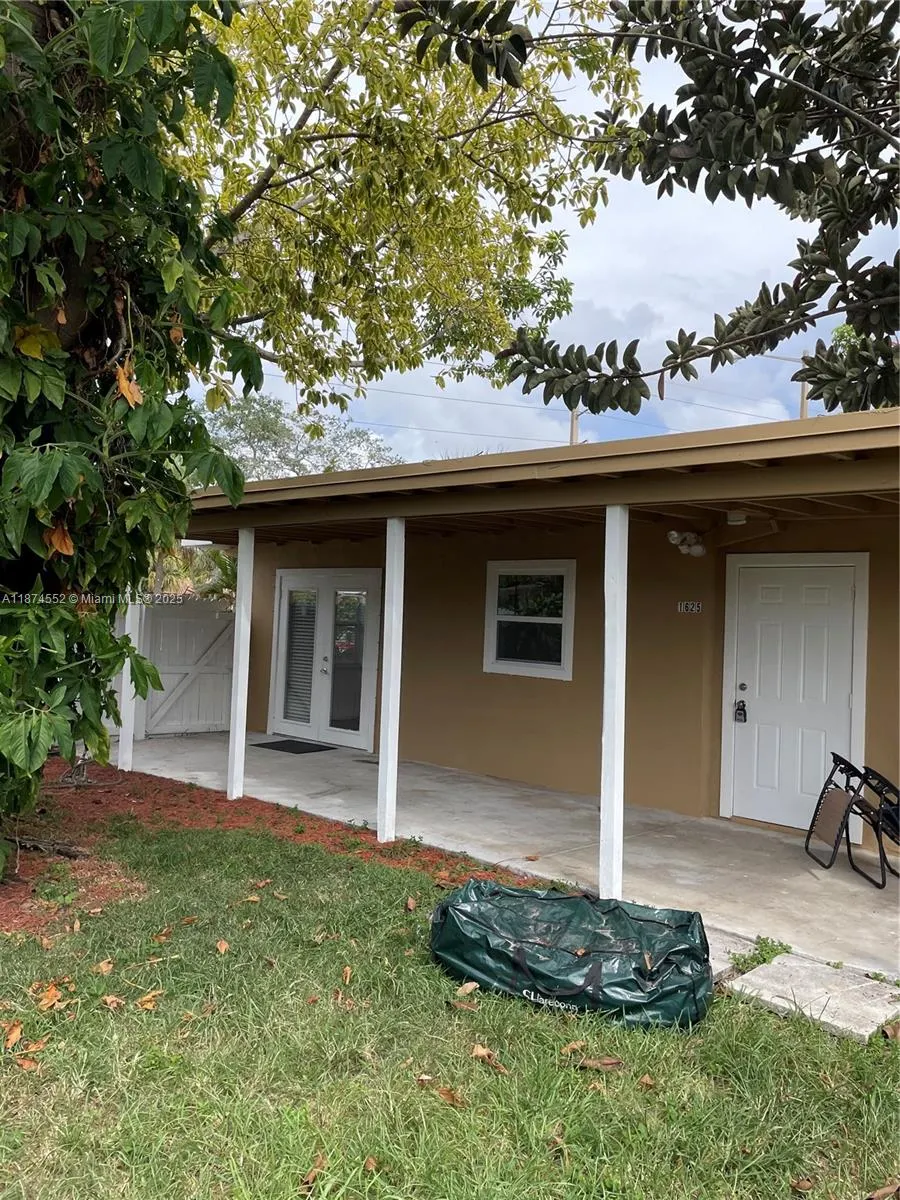 1625 NW 9th Ave