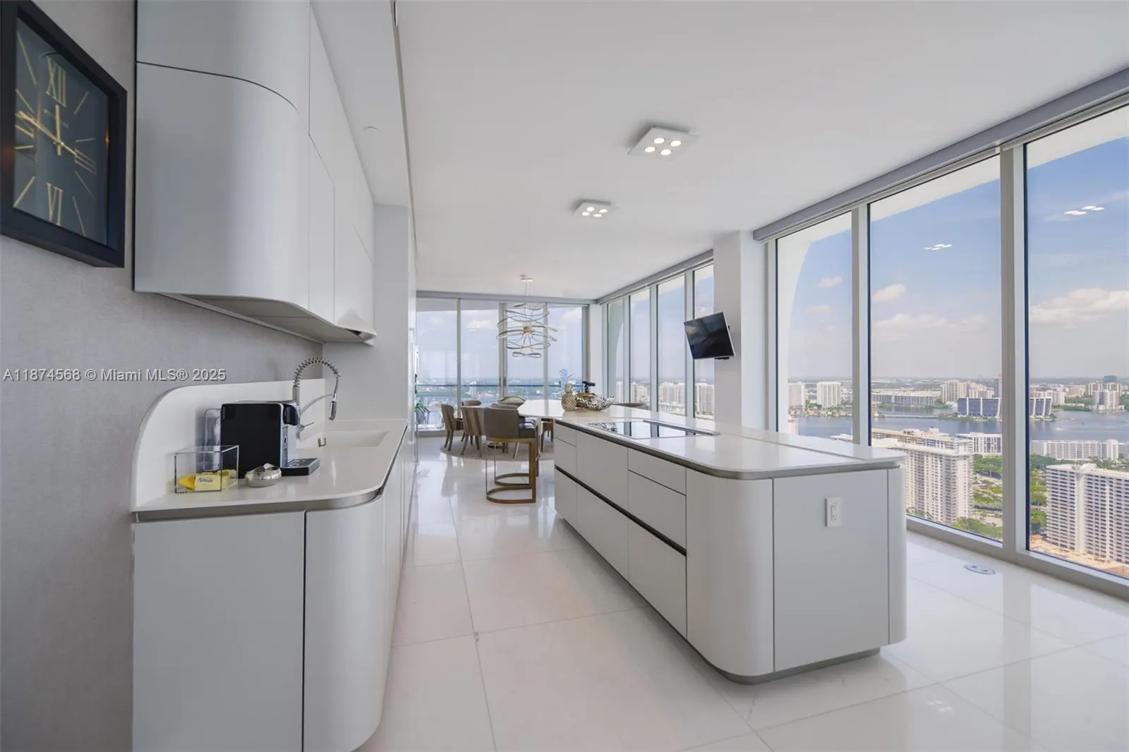 16901 Collins Ave, #4005