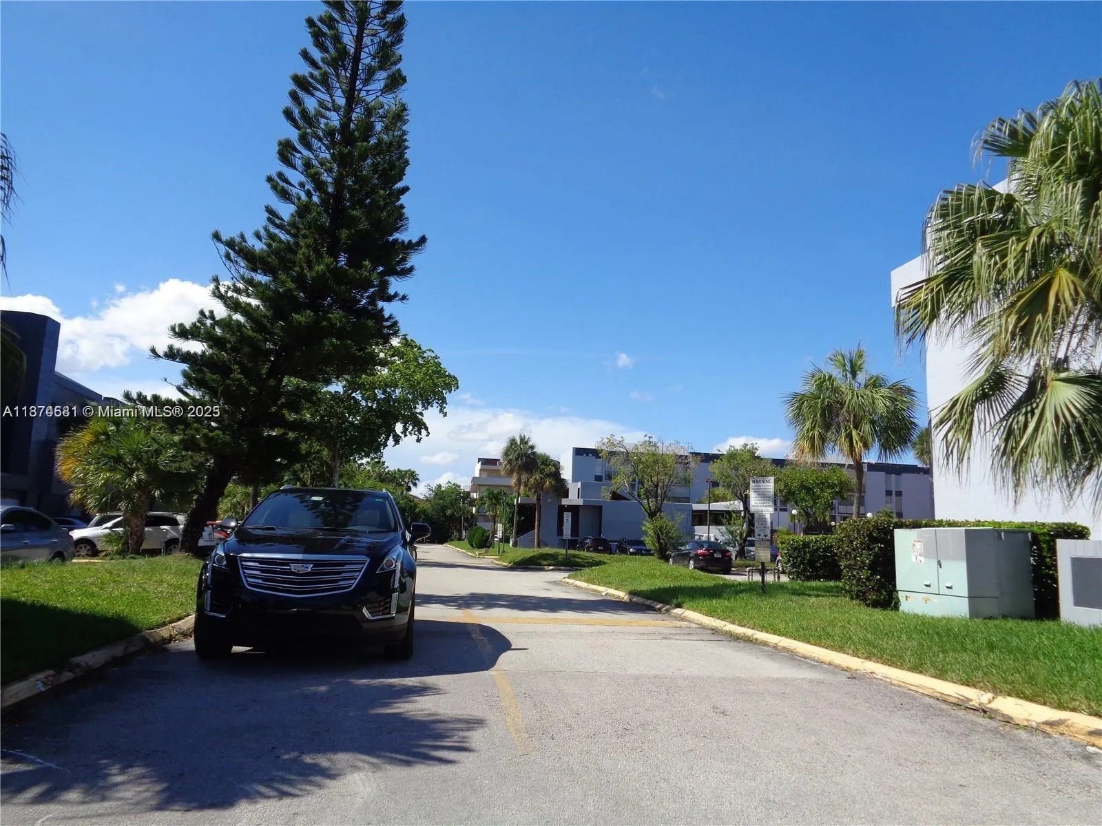 8821 W Flagler St, #503