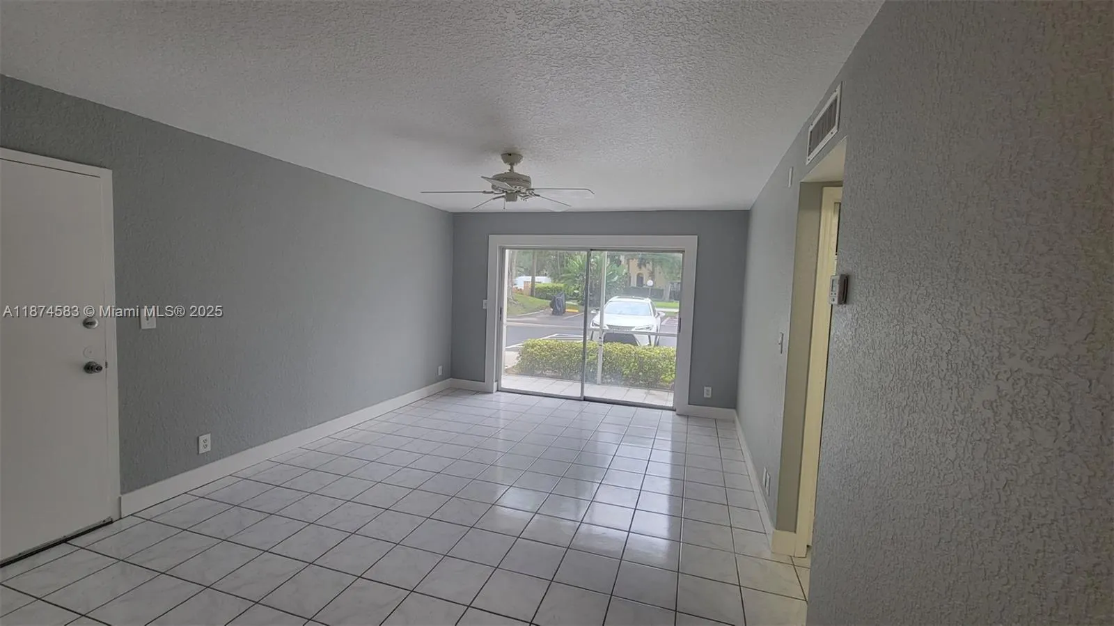 1 Jacaranda Country Club Dr, #104