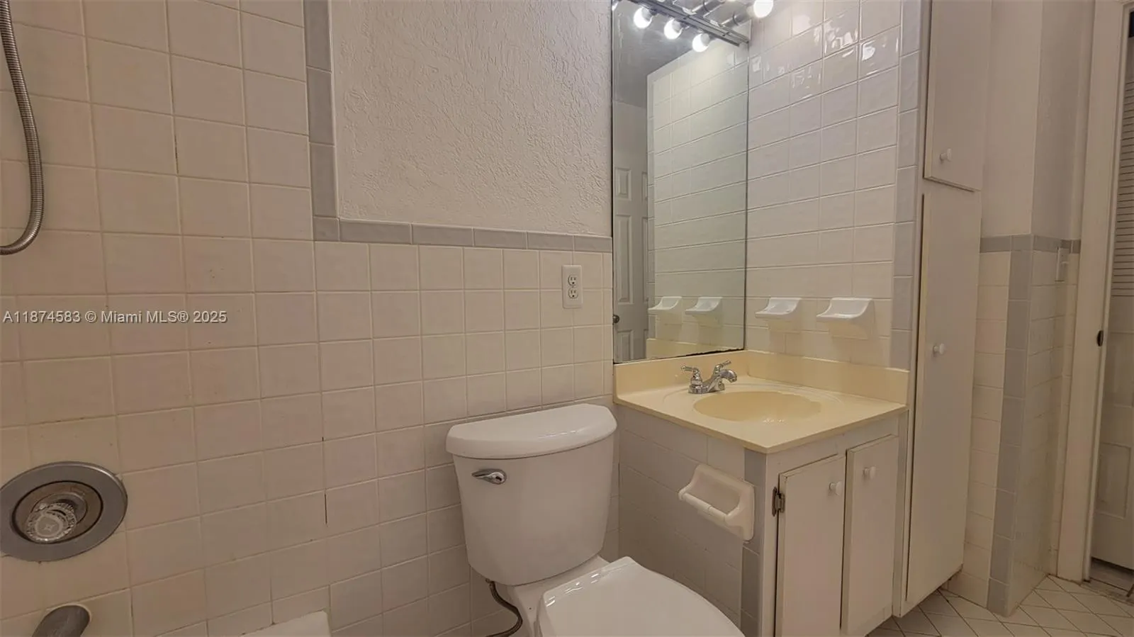 1 Jacaranda Country Club Dr, #104