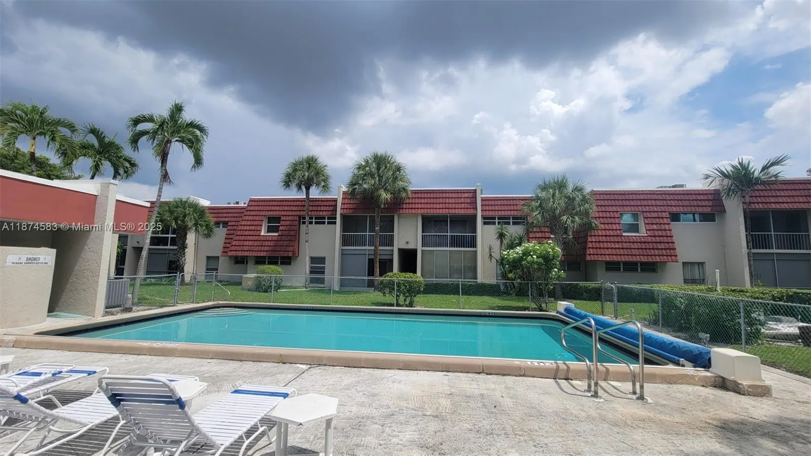 1 Jacaranda Country Club Dr, #104