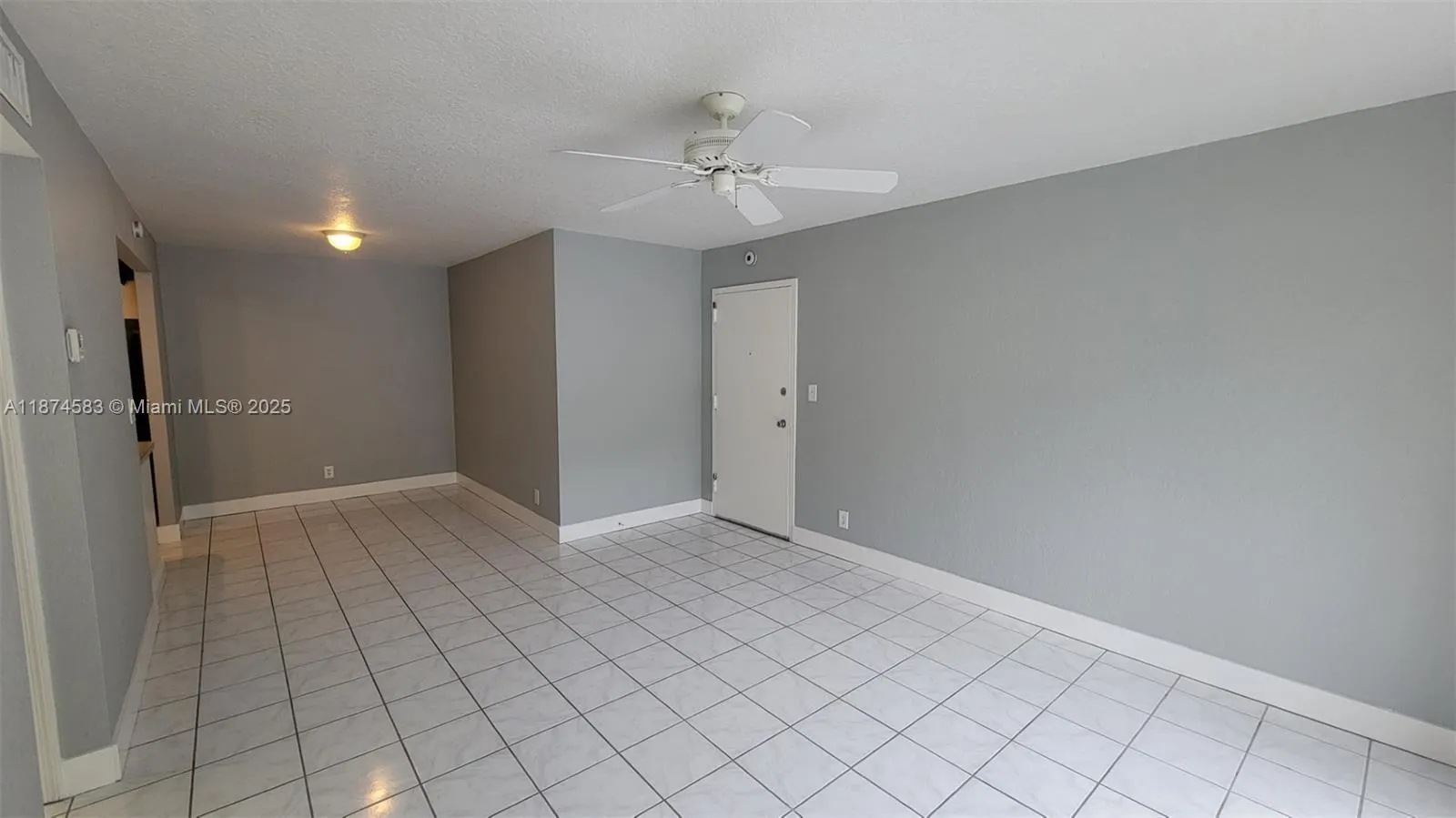 1 Jacaranda Country Club Dr, #104