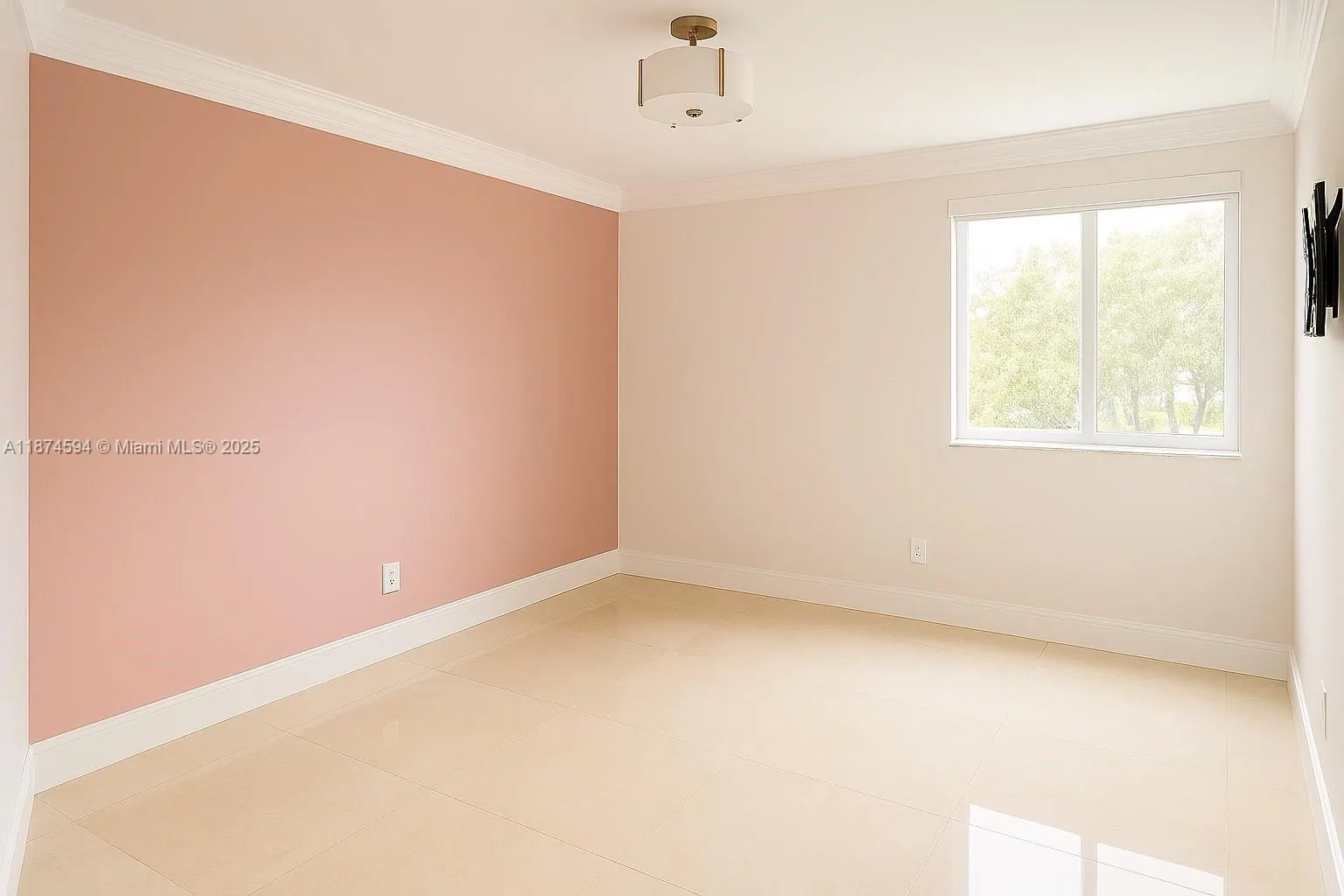 1216 Bayview Cir